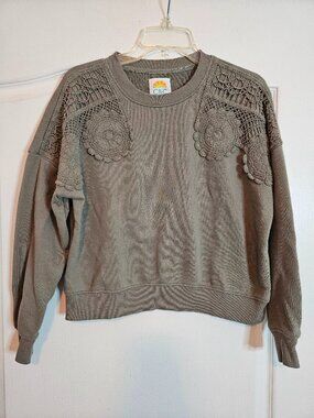Women C& C pale peach sweatshirt with cute embroidered detail